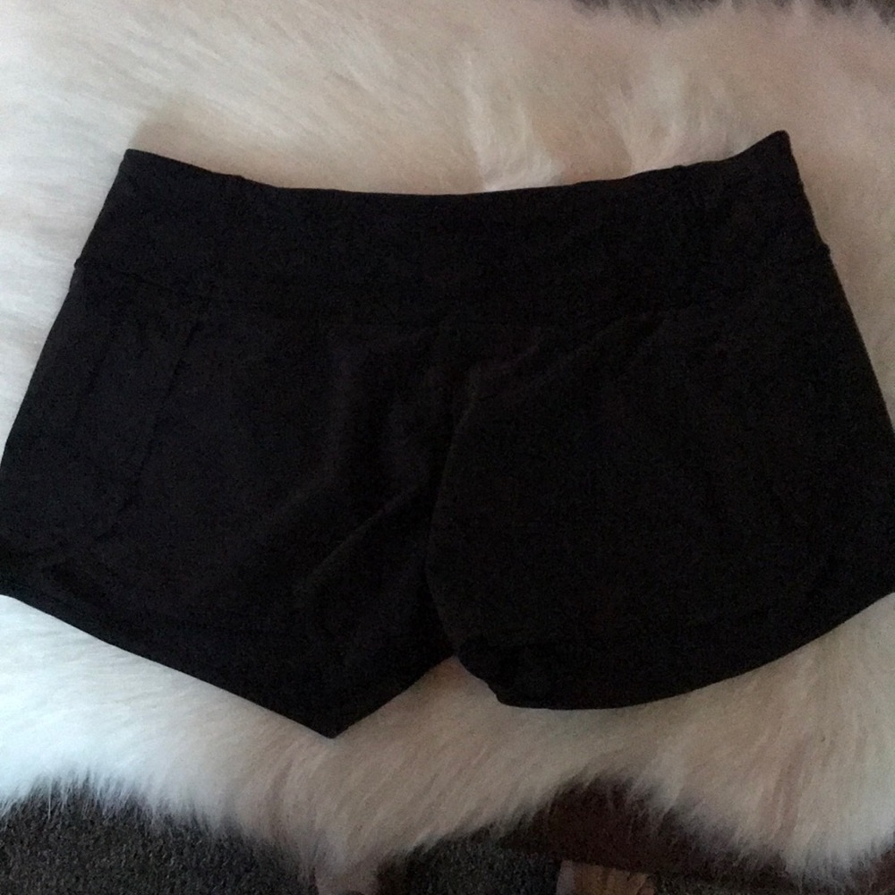 Women’s Lululemon shorts